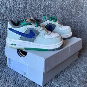 Nike Force 1 Kids' Sneakers
